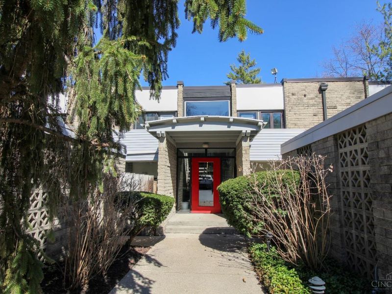 399 W Galbraith Road, Unit 110, Wyoming, OH 45215 Photo 7