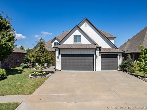 6951 E 125th Place S, Bixby, OK 74008