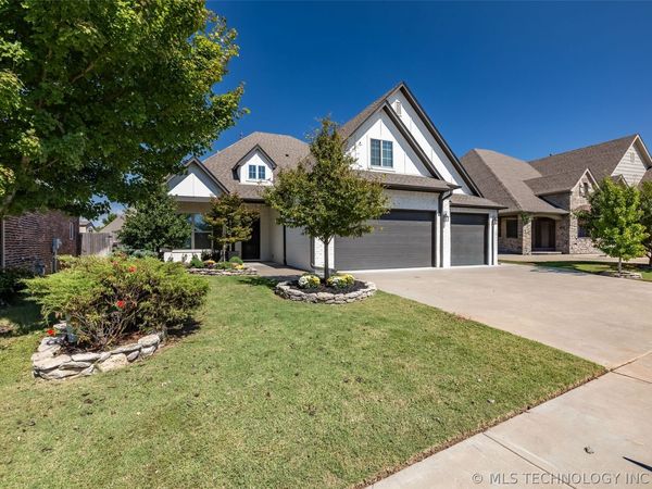 6951 E 125th Place S, Bixby, OK 74008