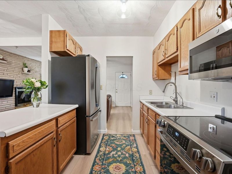 5607 Babbitt Road, New Albany, OH 43054 Photo 8