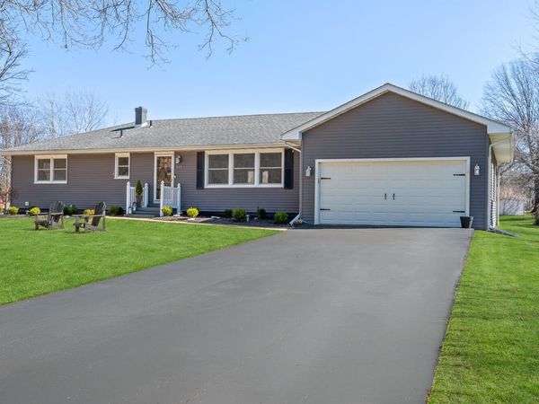 814 N Calumet Road, Chesterton, IN 46304