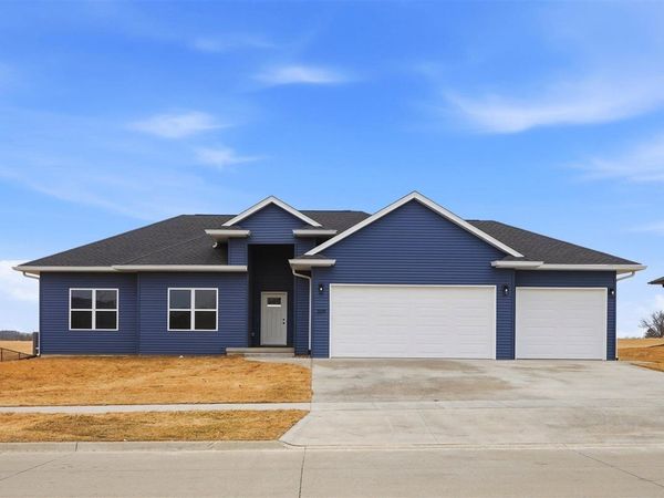 309 Augusta National Blvd., Washington, IA 52353