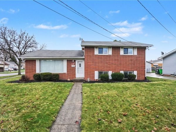 347 Beeler Drive, Berea, OH 44017