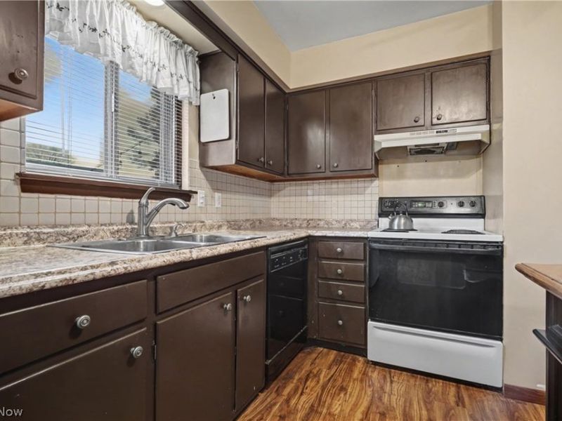 347 Beeler Drive, Berea, OH 44017 Photo 14