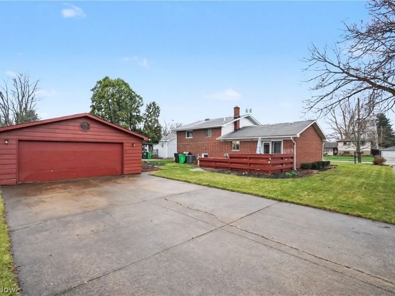 347 Beeler Drive, Berea, OH 44017 Photo 5