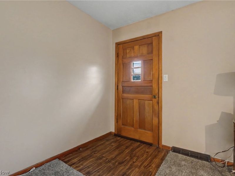 347 Beeler Drive, Berea, OH 44017 Photo 6