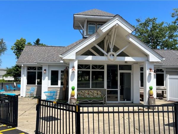 5205 Lake Road W, Ashtabula, OH 44004