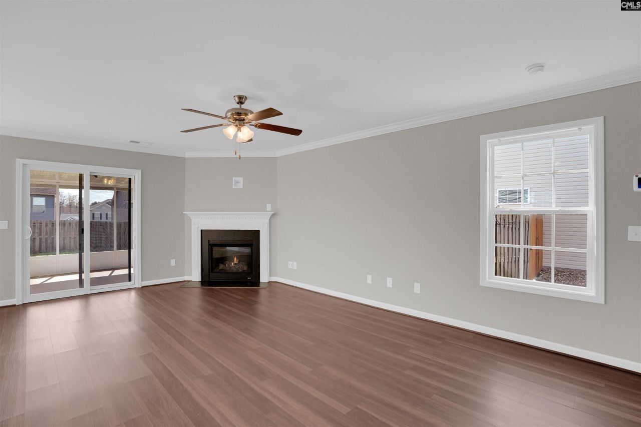 473 Walking Lane  Photo 5