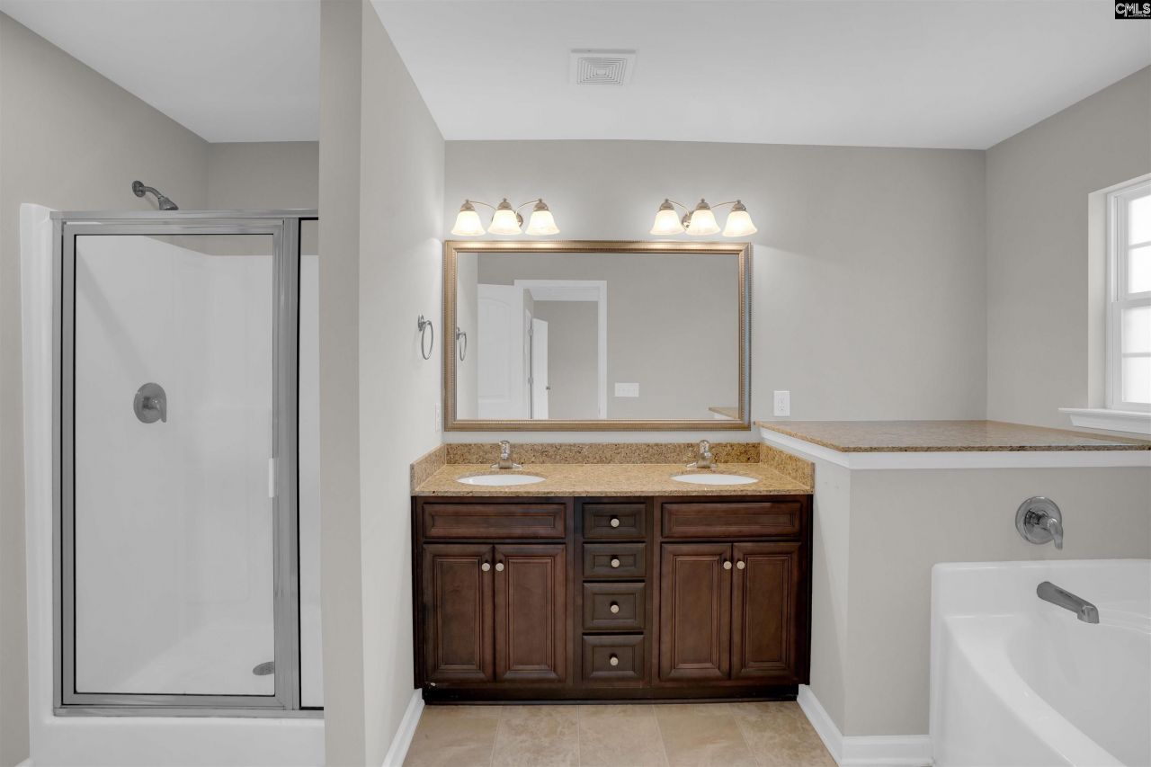 473 Walking Lane  Photo 8