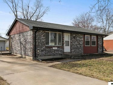 13851 Lancashire Street , Waverly, NE 68462