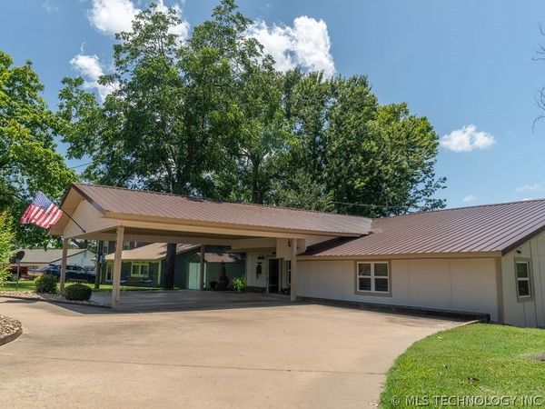 1064 Lakeside Drive , Fort Towson, OK 74735