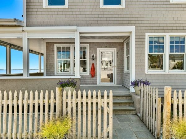 351 Beach Ave, Hull, MA 02045