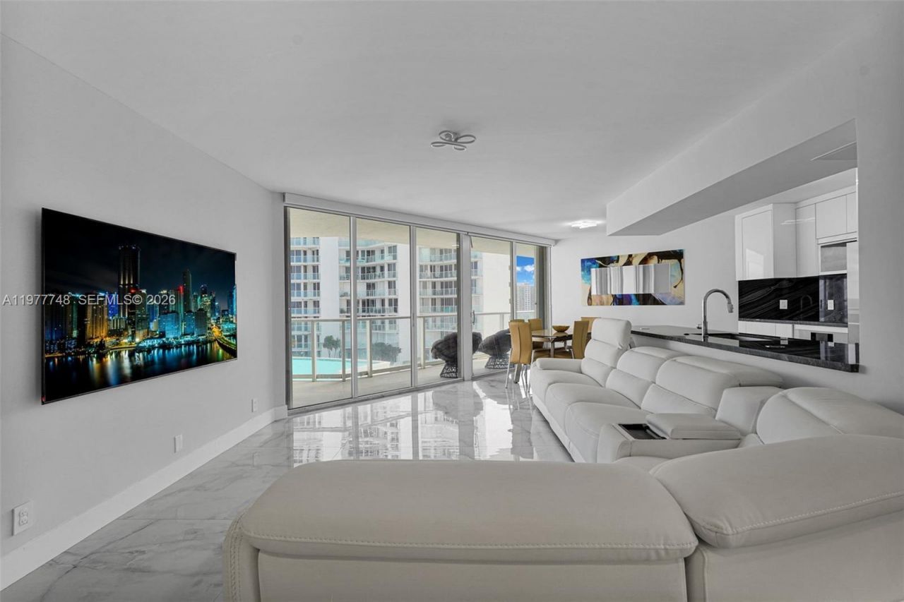 16485 Collins Ave , Unit 738, Sunny Isles Beach, FL 33160 Photo