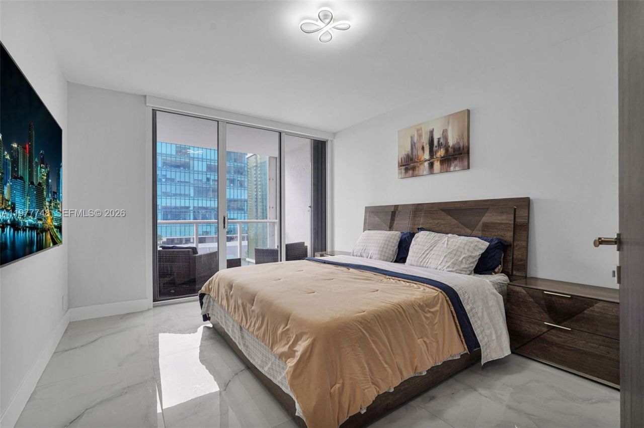 16485 Collins Ave , Unit 738, Sunny Isles Beach, FL 33160 Photo