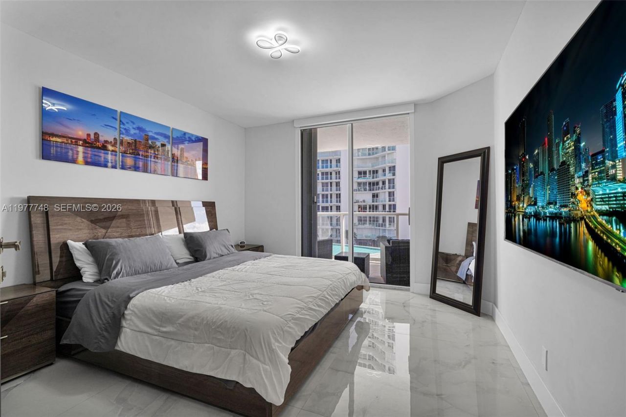 16485 Collins Ave , Unit 738, Sunny Isles Beach, FL 33160 Photo