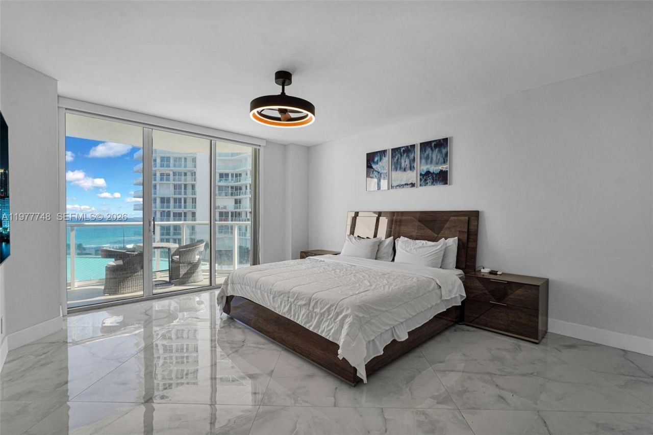 16485 Collins Ave , Unit 738, Sunny Isles Beach, FL 33160 Photo