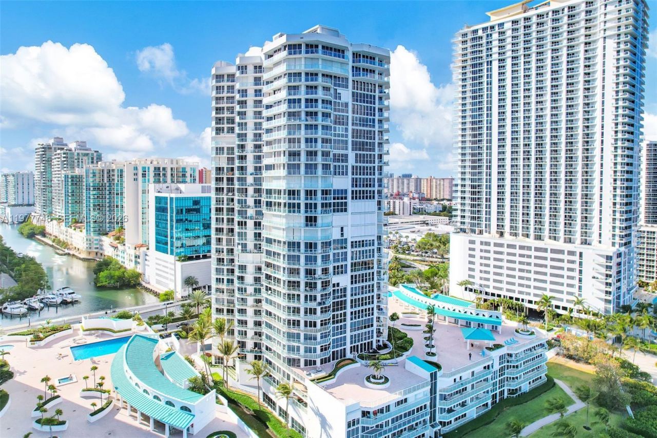 16485 Collins Ave , Unit 738, Sunny Isles Beach, FL 33160 Photo
