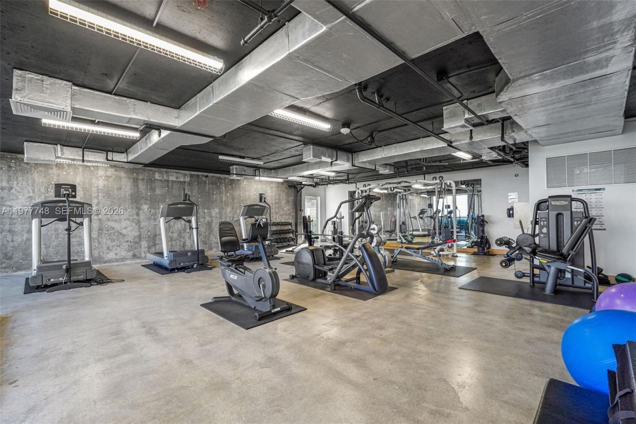 16485 Collins Ave , Unit 738, Sunny Isles Beach, FL 33160 Photo