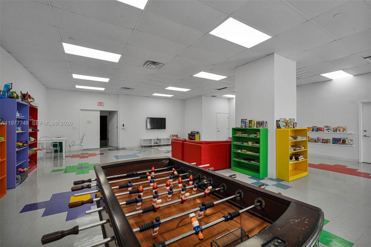 16485 Collins Ave , Unit 738, Sunny Isles Beach, FL 33160 Photo