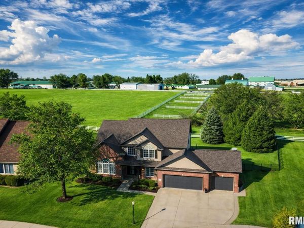 5807 W IVYBRIDGE Place, Peoria, IL 61615