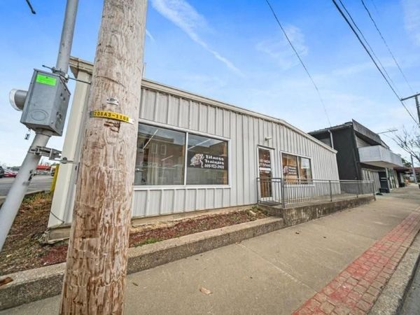 127 E. Main Street, Grayson, KY 41143