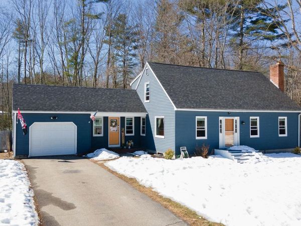 19 Pinewood Drive, Somersworth, NH 03878