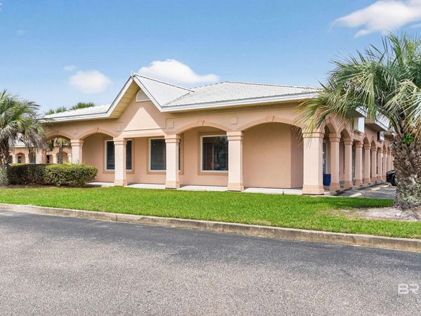 3817 Gulf Shores Parkway, Gulf Shores, AL 36542