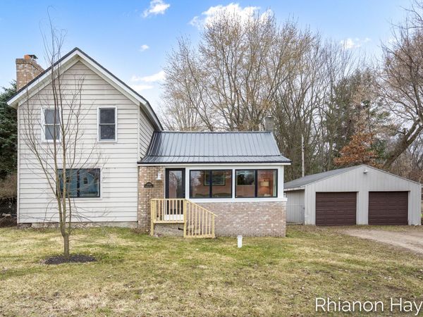 12471 Harvard Avenue NE, Cedar Springs, MI 49319