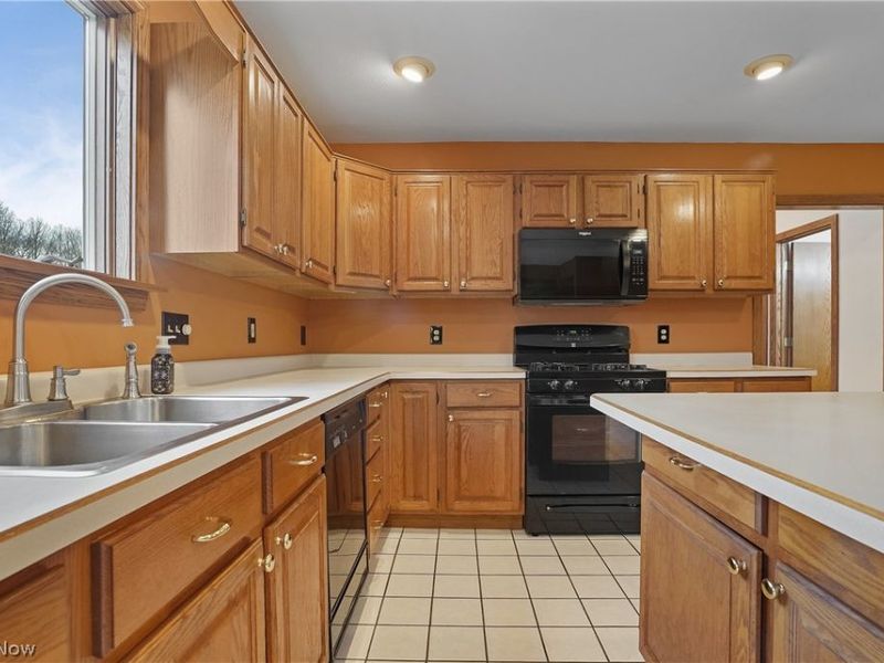 3670 Grafton Road, Leetonia, OH 44431 Photo 9