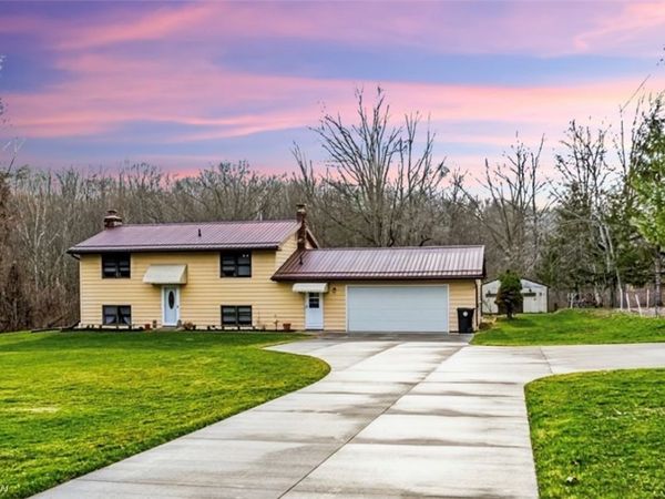 871 S County Line Road , Ashtabula, OH 44041