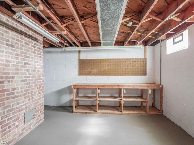 1548 Sunside Drive, Akron, OH 44321 Photo 32