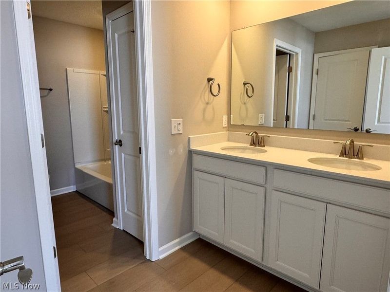 950-2 Memory Lane , Aurora, OH 44202 Photo 13