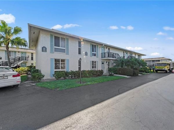 219 Palm DR , Unit 1, NAPLES, FL 34112