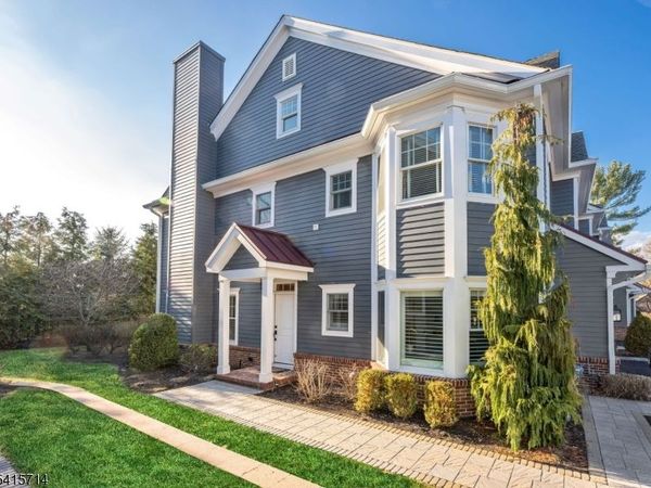 26 Barrister Ct, Fair Lawn, NJ 07410