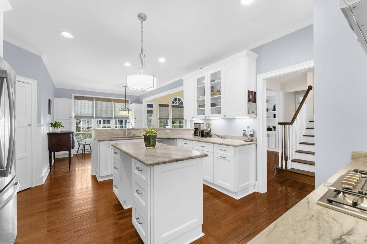 199 Oak Point Landing Drive Photo 10