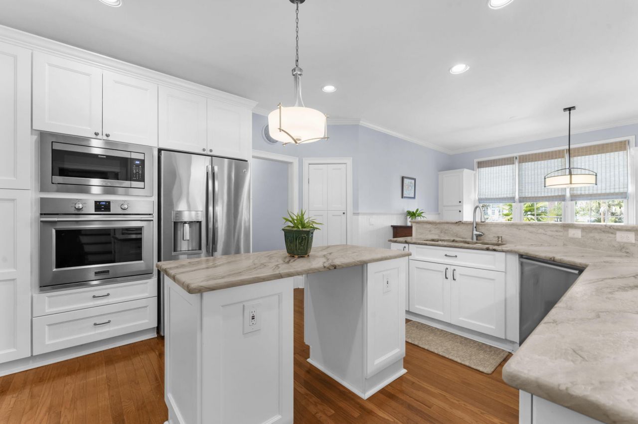 199 Oak Point Landing Drive Photo 11