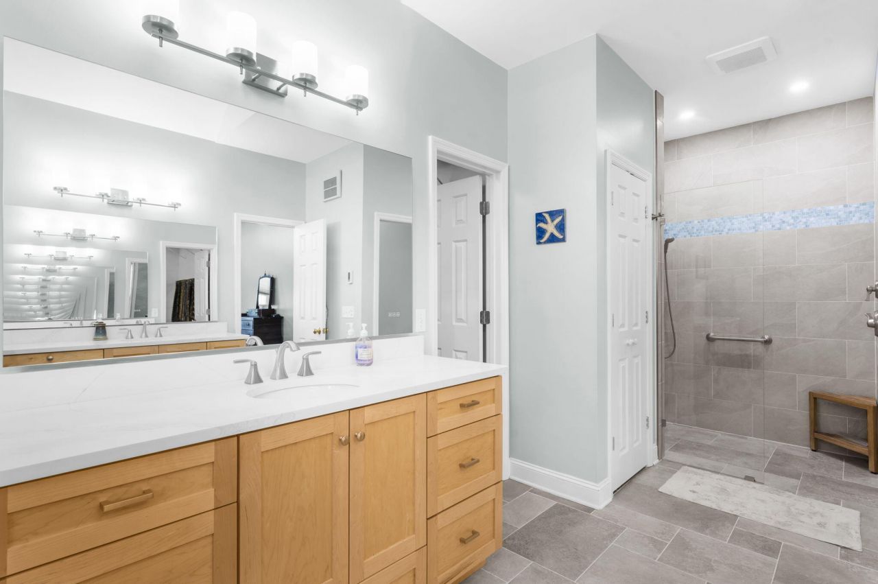 199 Oak Point Landing Drive Photo 18