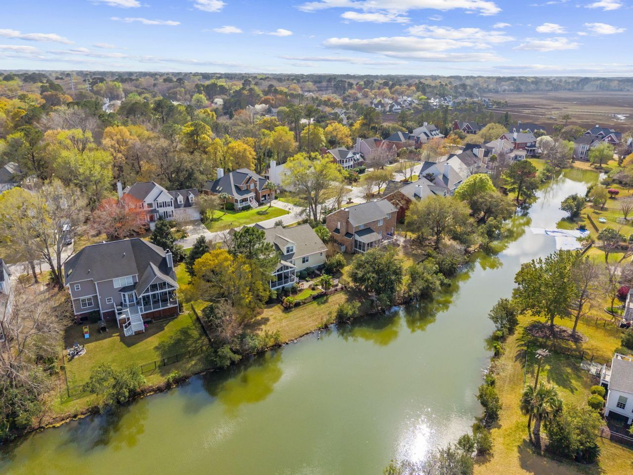 199 Oak Point Landing Drive Photo 3