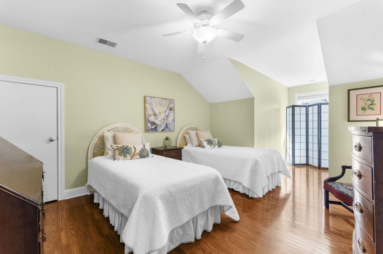 199 Oak Point Landing Drive Photo 35