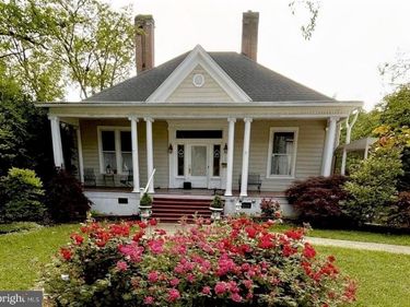 804 GROVE AVE, SOUTH BOSTON, VA 24592