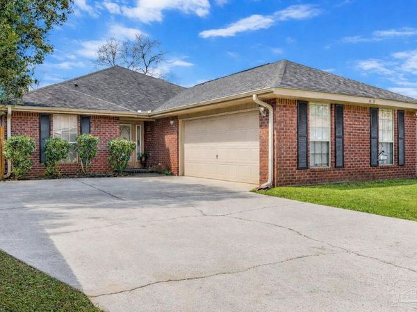 1473 Towhee Canyon Dr, Cantonment, FL 32533