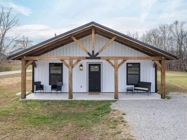 234 N Walnut St , Hohenwald, TN 38462