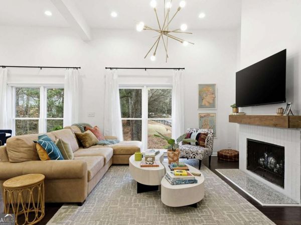 201 Brandywine Circle, Atlanta, GA 30350