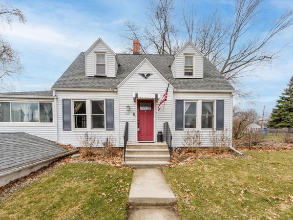 100 Circle Drive, Battle Creek, MI 49015