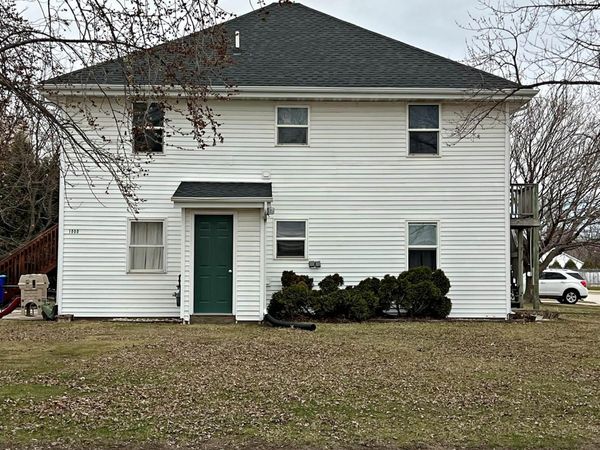 1000 3rd St. N.W. , Independence, IA 50644