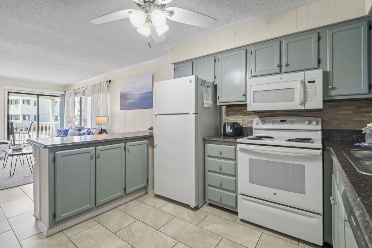 9620 Shore Dr.  Photo 10