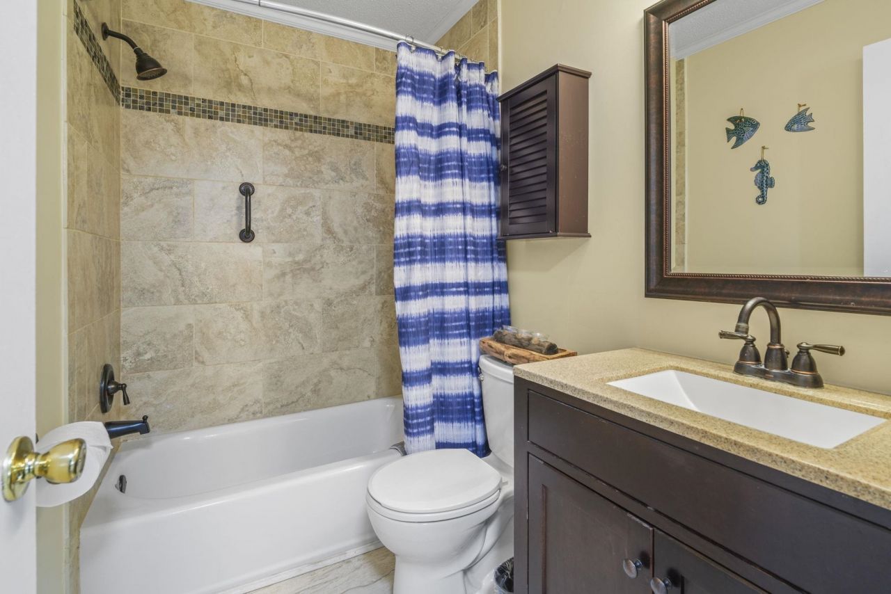 9620 Shore Dr.  Photo 14