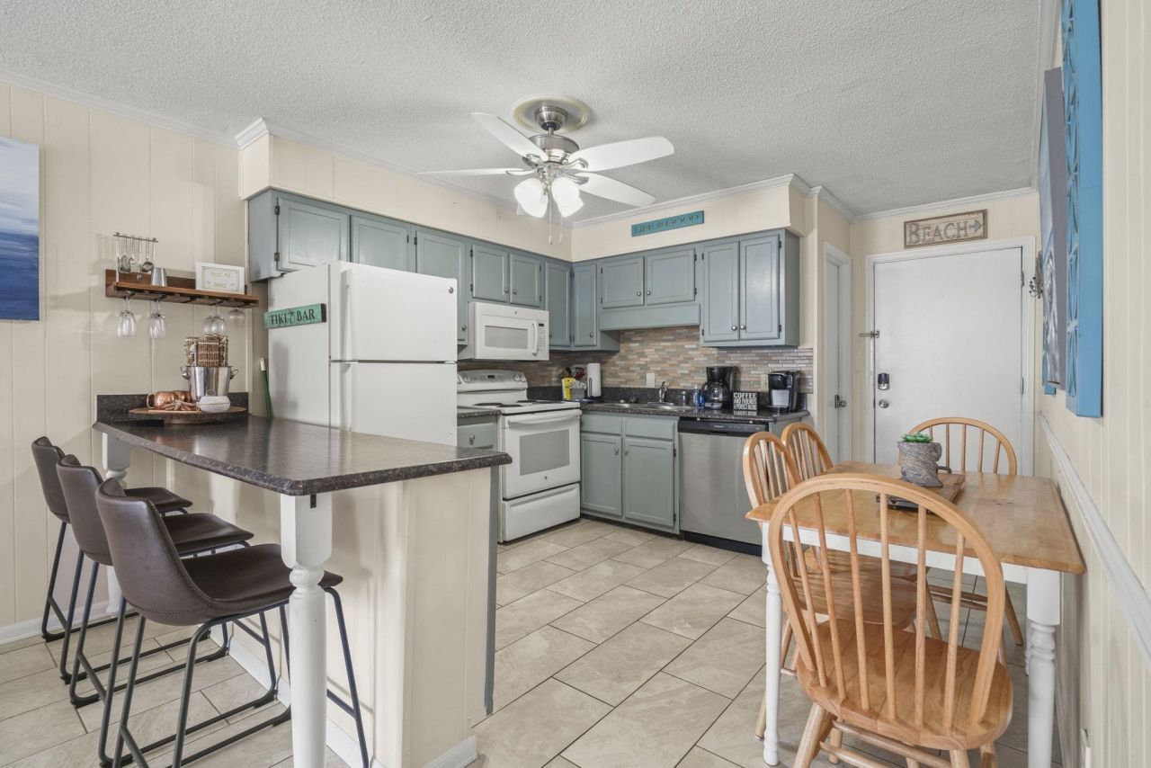 9620 Shore Dr.  Photo 5