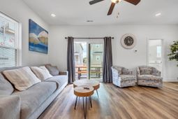 505 Chester St. photo 4