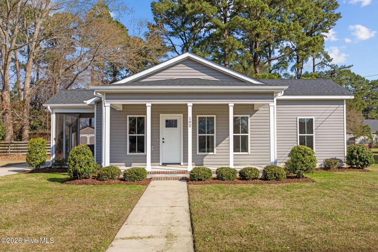 102 E Purvis Street, Robersonville, NC 27871 Main Photo
